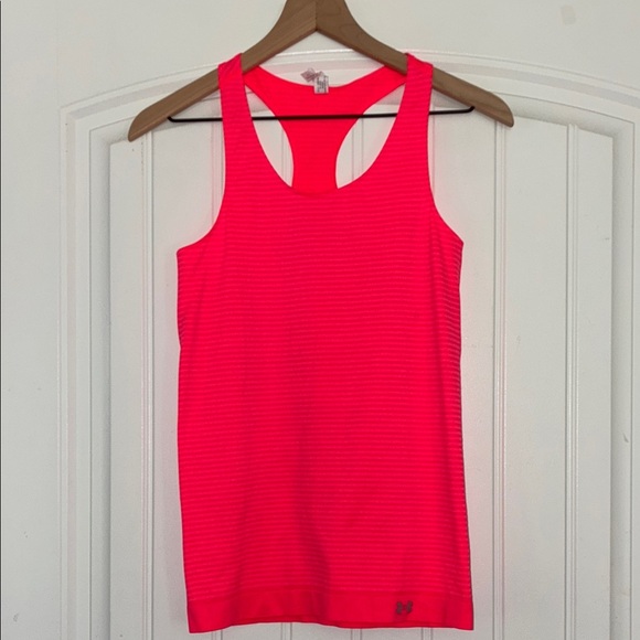 Under Armour Stretchy Tank Top Medium - Picture 1 of 5